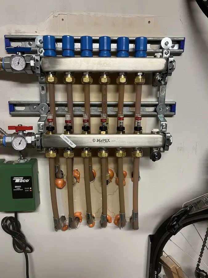 Plumber performing Leak Detection at a residential property in Richwood